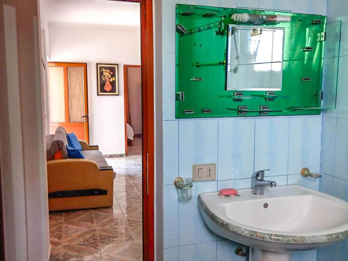 Sea View Apartments Vlorë エクステリア 写真